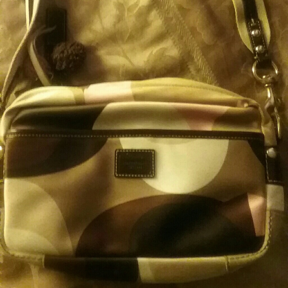 Coach tri color bag